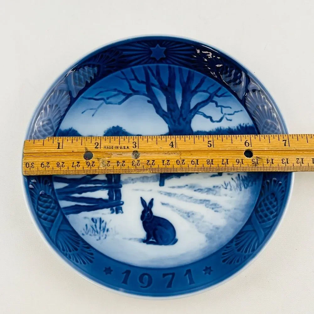 Vintage Royal Copenhagen Hare‎ In Winter Blue Christmas Plate Kai Lange 1971